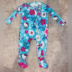Hello Kitty footies